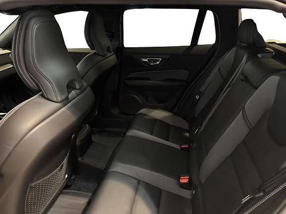 Volvo V60 7 of 21