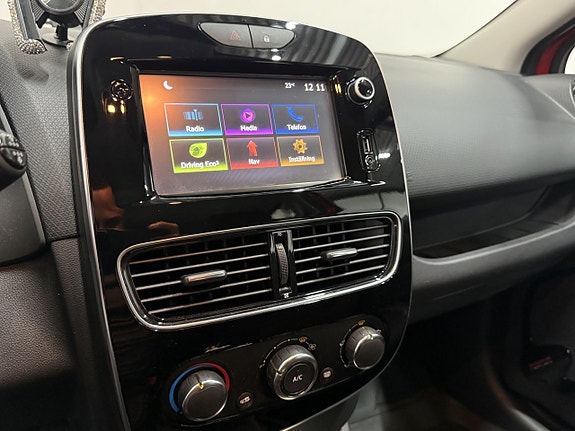 Renault Clio 10 of 11