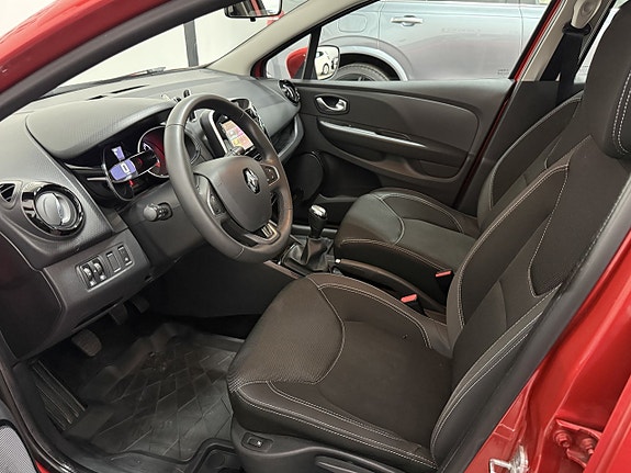 Renault Clio 8 of 11