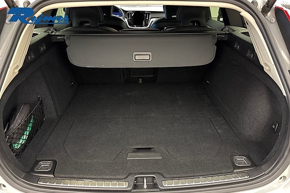 Volvo V60 17 of 23