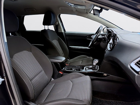 Kia Ceed 11 of 16