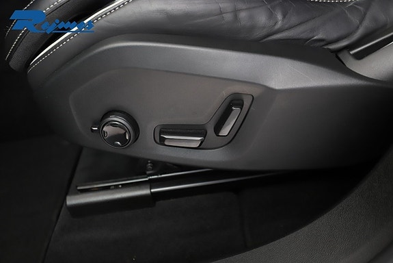 Volvo XC60 6 of 30