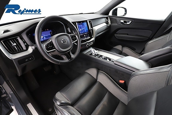 Volvo XC60 5 of 30