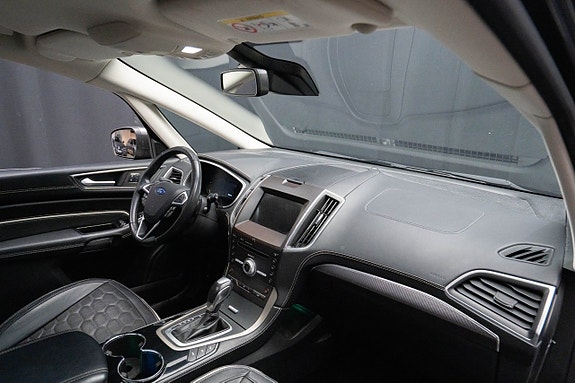 Ford S-MAX 18 of 25