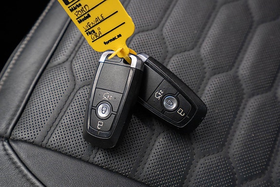 Ford S-MAX 25 of 25