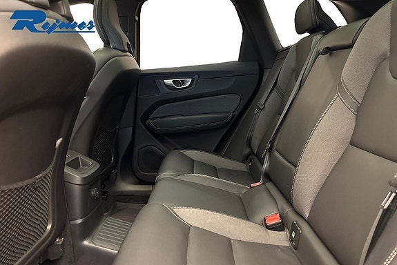 Volvo XC60 6 of 23