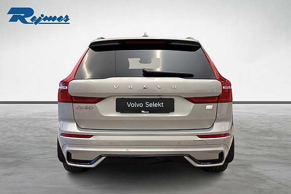 Volvo XC60 21 of 23