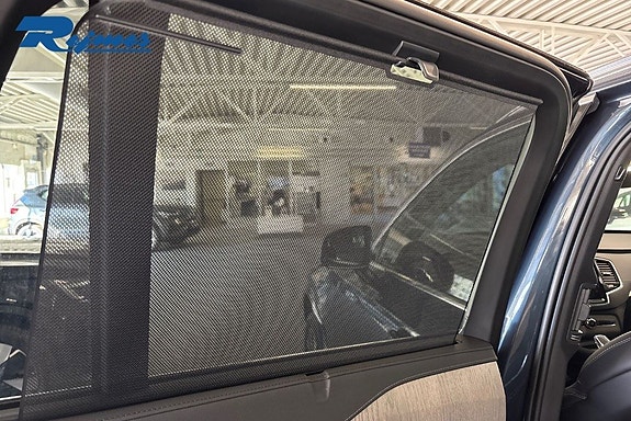 Volvo XC90 16 of 23