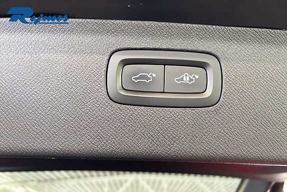Volvo XC90 21 of 23