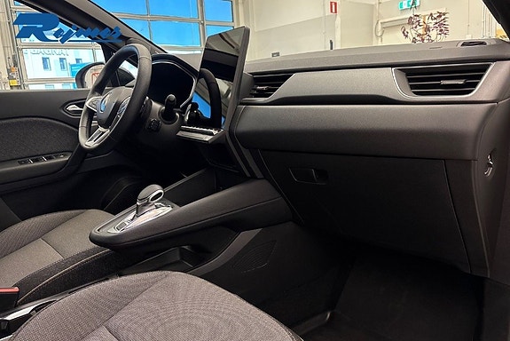 Renault Captur 5 of 18