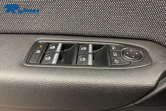 Renault Captur 14 of 18