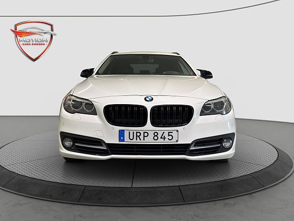 BMW 520d 2 of 24