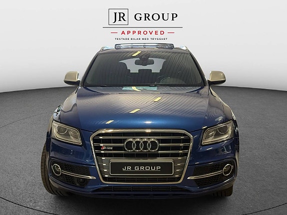Audi SQ5 2 of 15