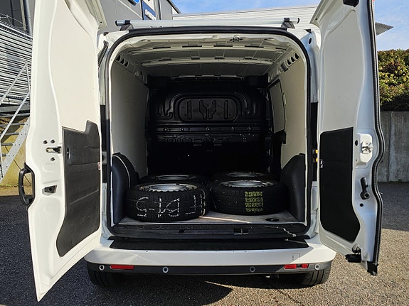 Fiat Doblo 8 of 17
