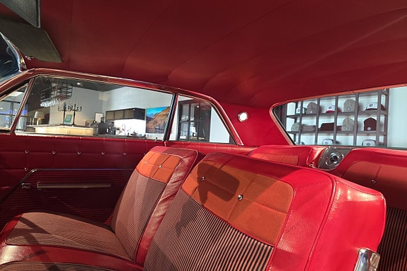 Chevrolet Impala 14 of 16