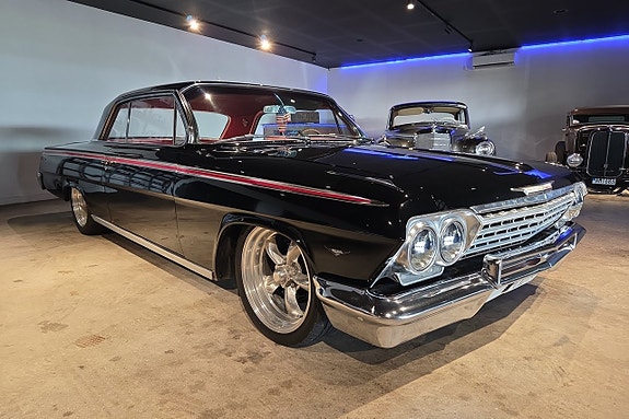 Chevrolet Impala 7 of 16