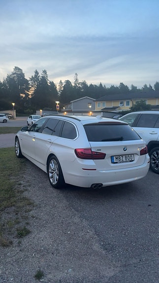 BMW 520d 2 of 10