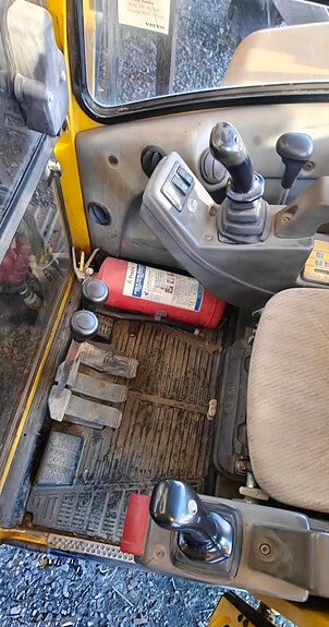 Volvo EC35 -2002 8 of 12
