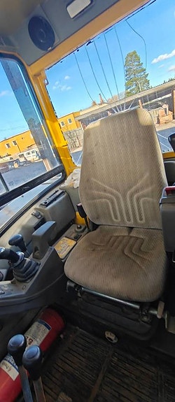 Volvo EC35 -2002 9 of 12