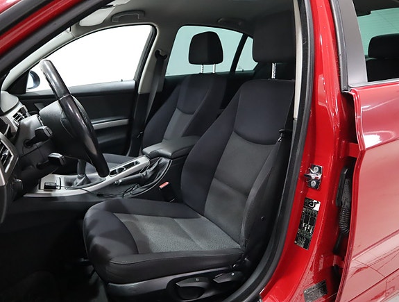 BMW 318i 7 of 17