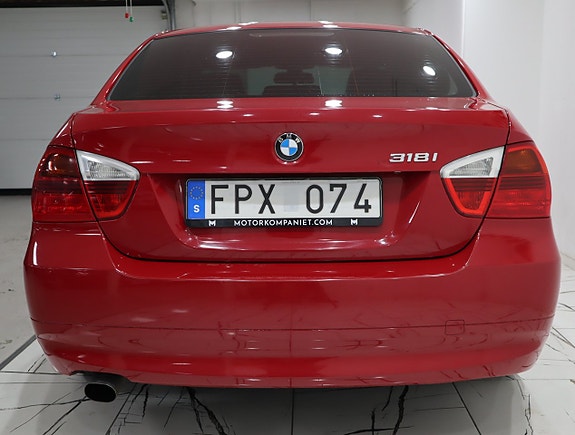 BMW 318i 5 of 17