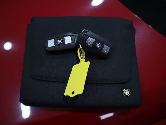 BMW 318i 16 of 17
