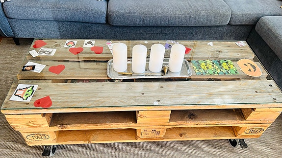 Product image 1 of 2