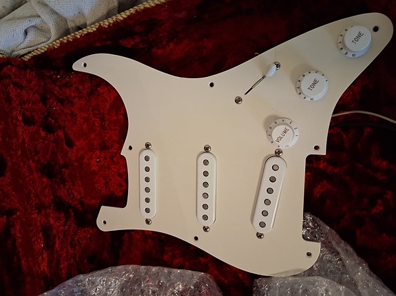 Fender Stratocaster AV 60th anniversary 1954