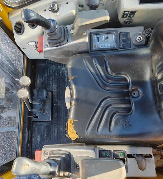Volvo EC35 -2002 10 of 12