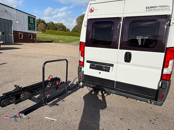 VANTourer *5.99m*9-växlad automat*160hk*Dieselvärme*2xSolceller*Maxxfan* 10 of 27