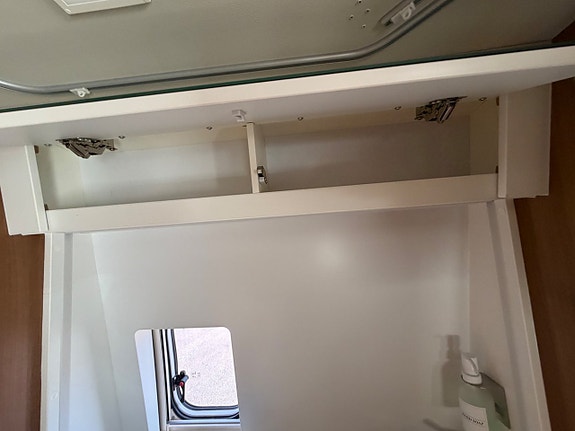 VANTourer *5.99m*9-växlad automat*160hk*Dieselvärme*2xSolceller*Maxxfan* 25 of 27
