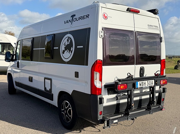 VANTourer *5.99m*9-växlad automat*160hk*Dieselvärme*2xSolceller*Maxxfan* 8 of 27