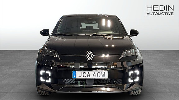 Renault 5 E-Tech 8 of 11