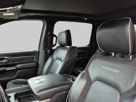 Dodge RAM 1500 7 of 14