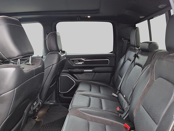 Dodge RAM 1500 11 of 14