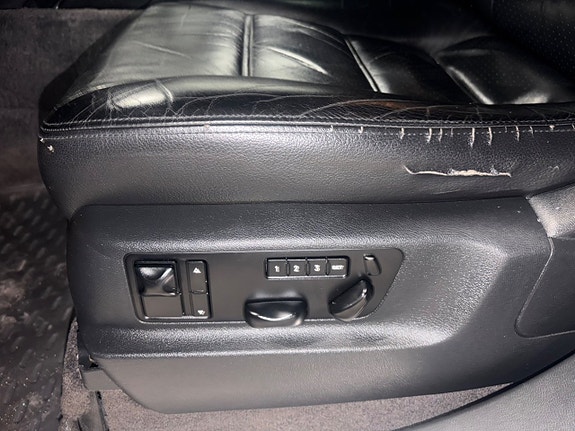 Porsche Cayenne Turbo 6 of 11