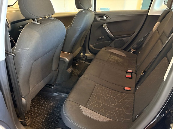 Peugeot 2008 14 of 19