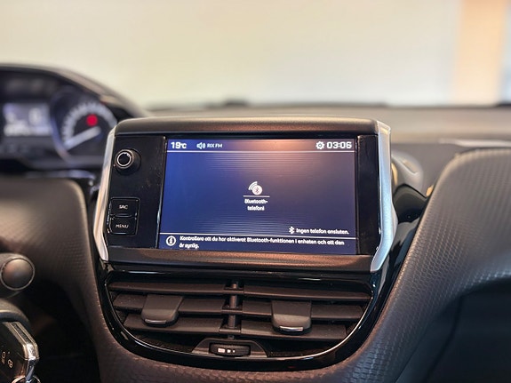 Peugeot 2008 11 of 19