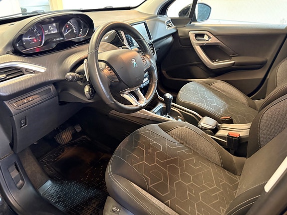 Peugeot 2008 7 of 19