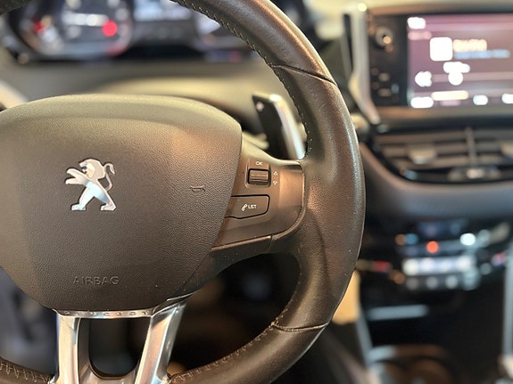Peugeot 2008 9 of 19