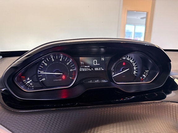 Peugeot 2008 8 of 19