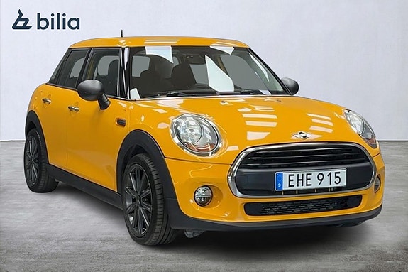 MINI One 2 of 16