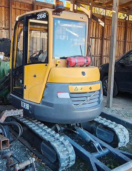 Volvo ECR38 -2006 2 of 7