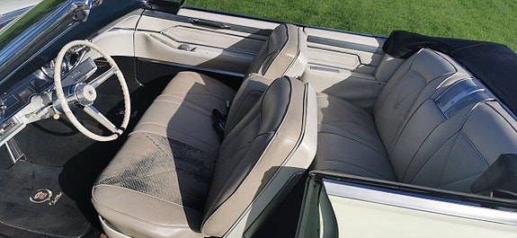 Cadillac Convertible 12 of 22
