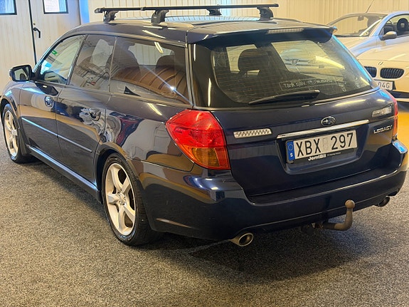 Subaru Legacy 3 of 11
