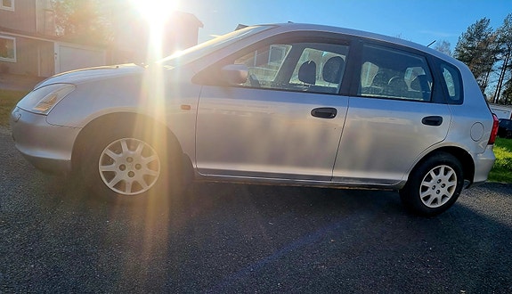 Honda Civic 4 of 7