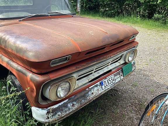 Chevrolet C10 12 of 15
