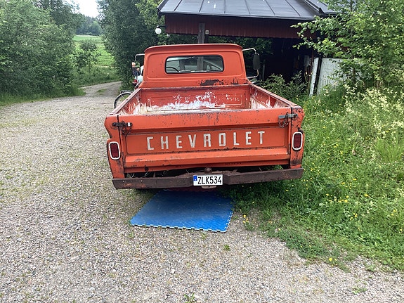 Chevrolet C10 3 of 15