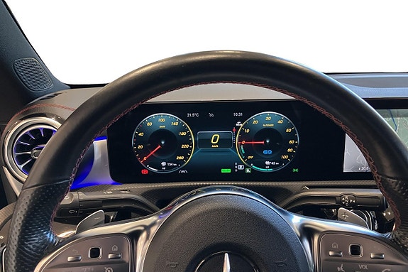 Mercedes-Benz CLA250 e 17 of 17