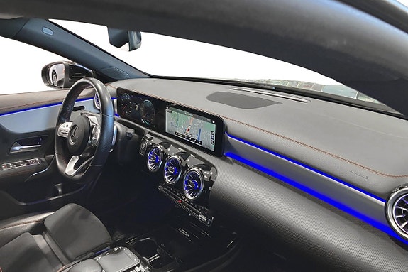 Mercedes-Benz CLA250 e 14 of 17